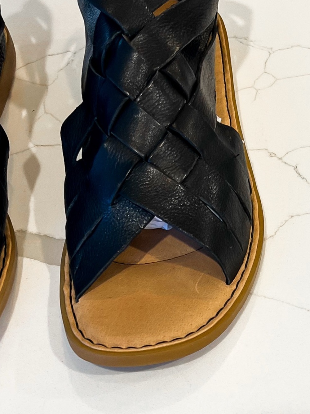 Born Iwa Black Leather Woven Buckle Sandals Womens Sz 7 M - Picture 6 of 16